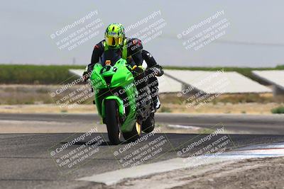media/Aug-03-2025-TrackDaz (Sun) [[bf4a71acf9]]/A Group/12pm (Wheelie Bump)/